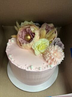 pastel floral mini cake wedding tasting